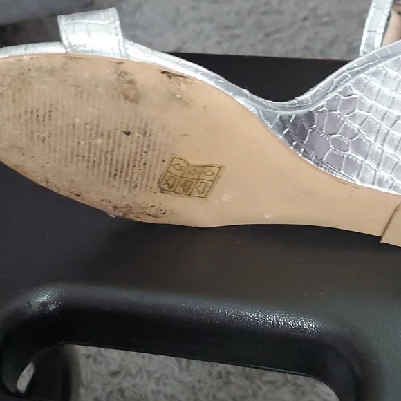 Wedged Sandals - Picture 5 of 8